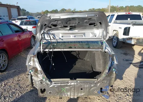 2016 Honda Civic Lx z USA, uszkodzony, nr VIN 19XFC2F56GE211480